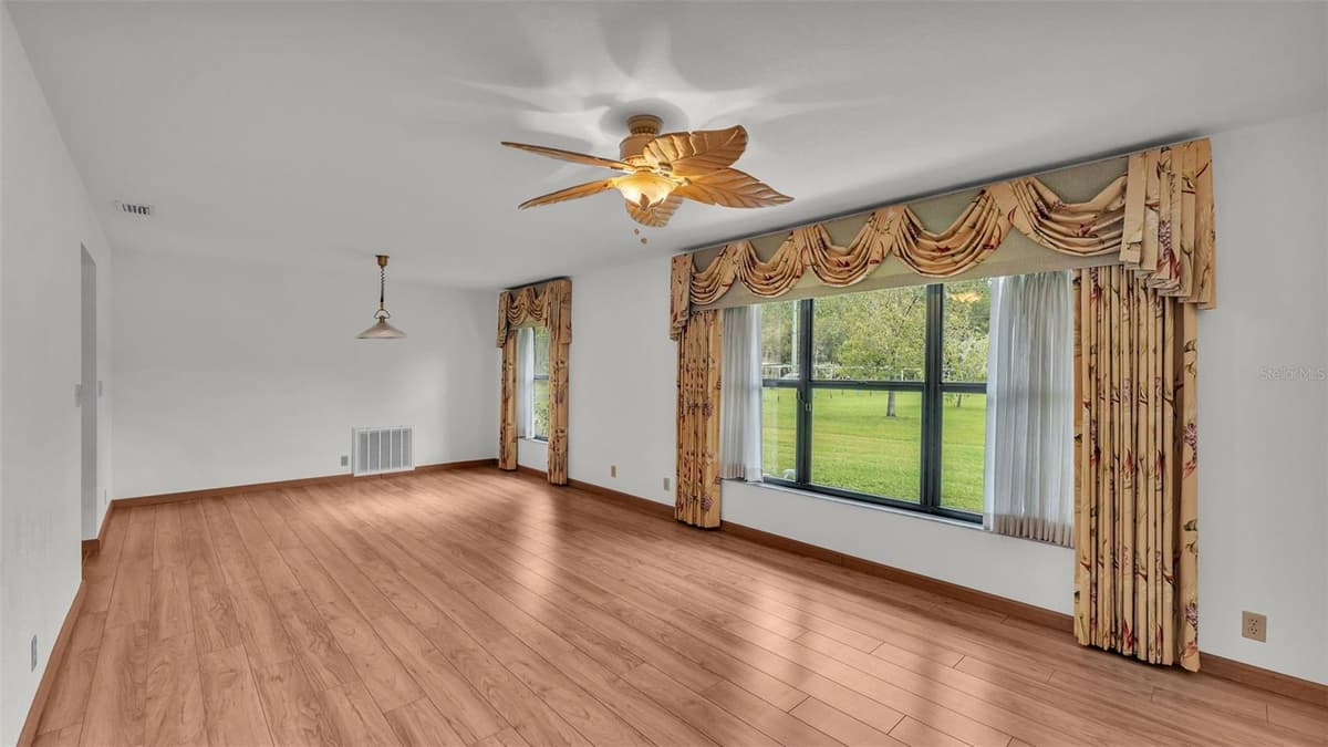 9240 MOORE ROAD — photo 17 of 54