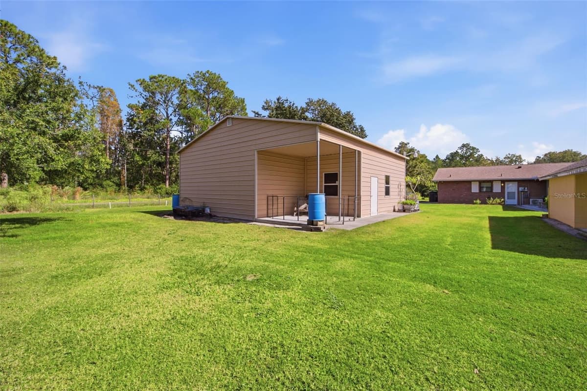 9240 MOORE ROAD — photo 44 of 54
