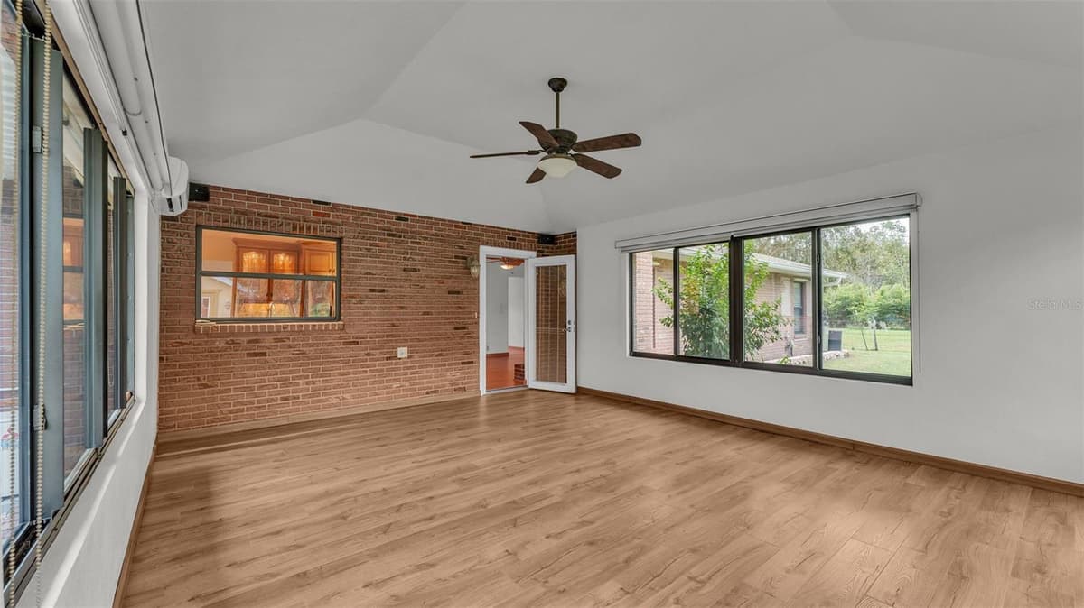 9240 MOORE ROAD — photo 14 of 54