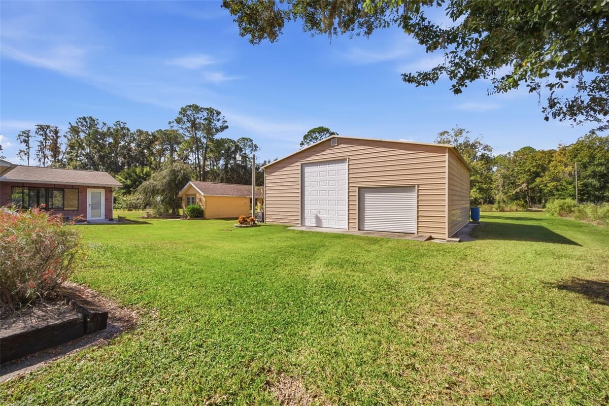 9240 MOORE ROAD — photo 39 of 54