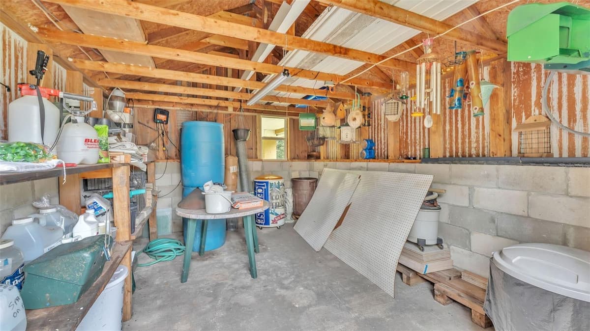 9240 MOORE ROAD — photo 46 of 54