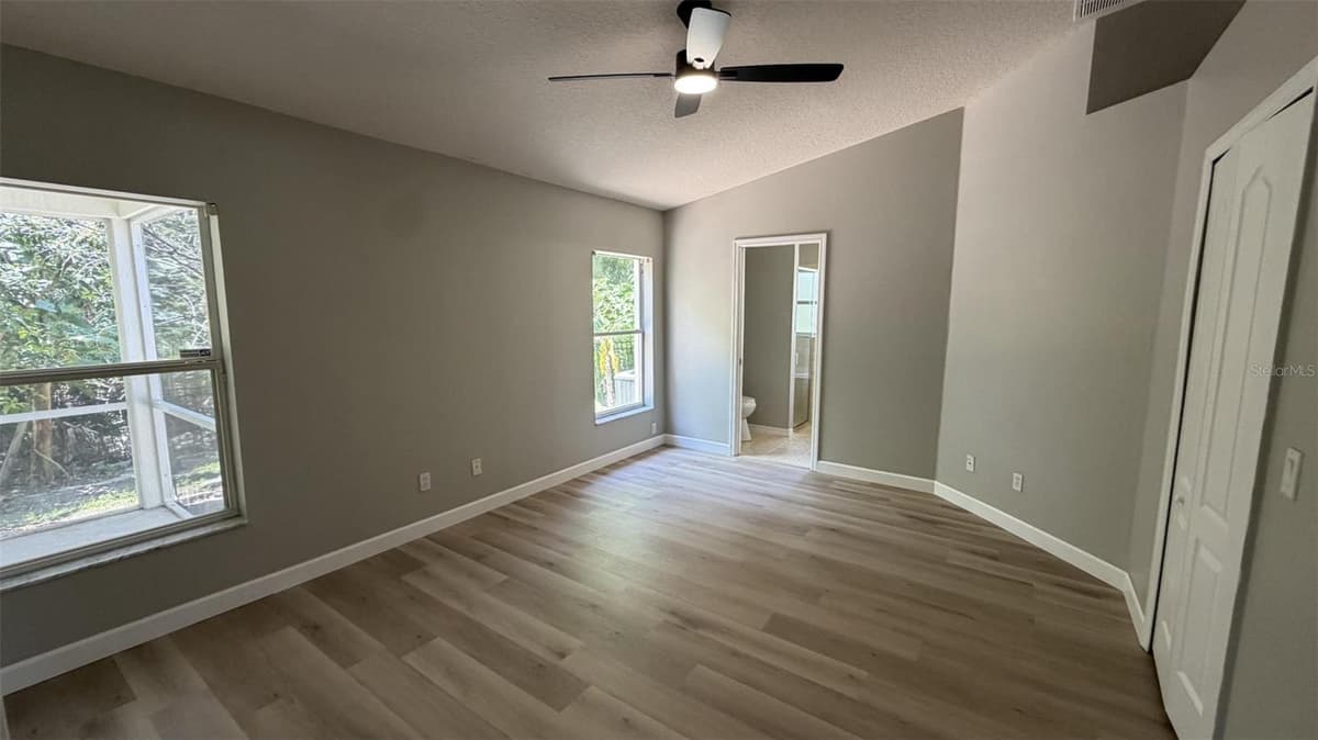 649 MACON DRIVE — photo 24 of 38