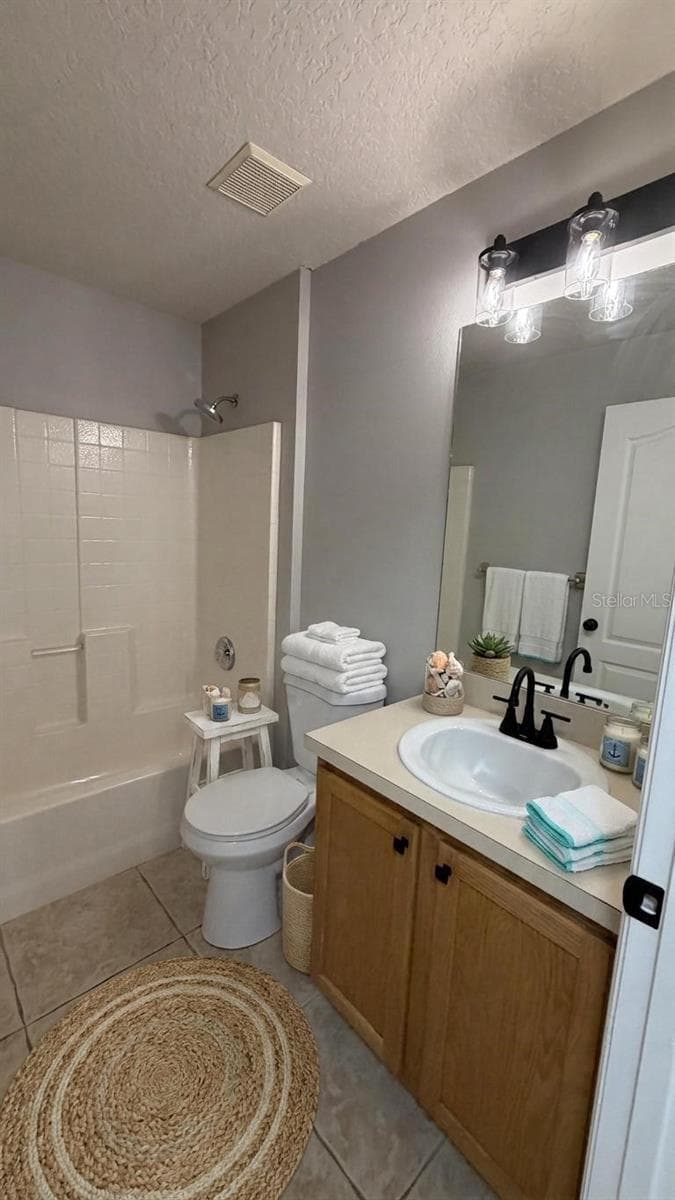 649 MACON DRIVE — photo 9 of 38