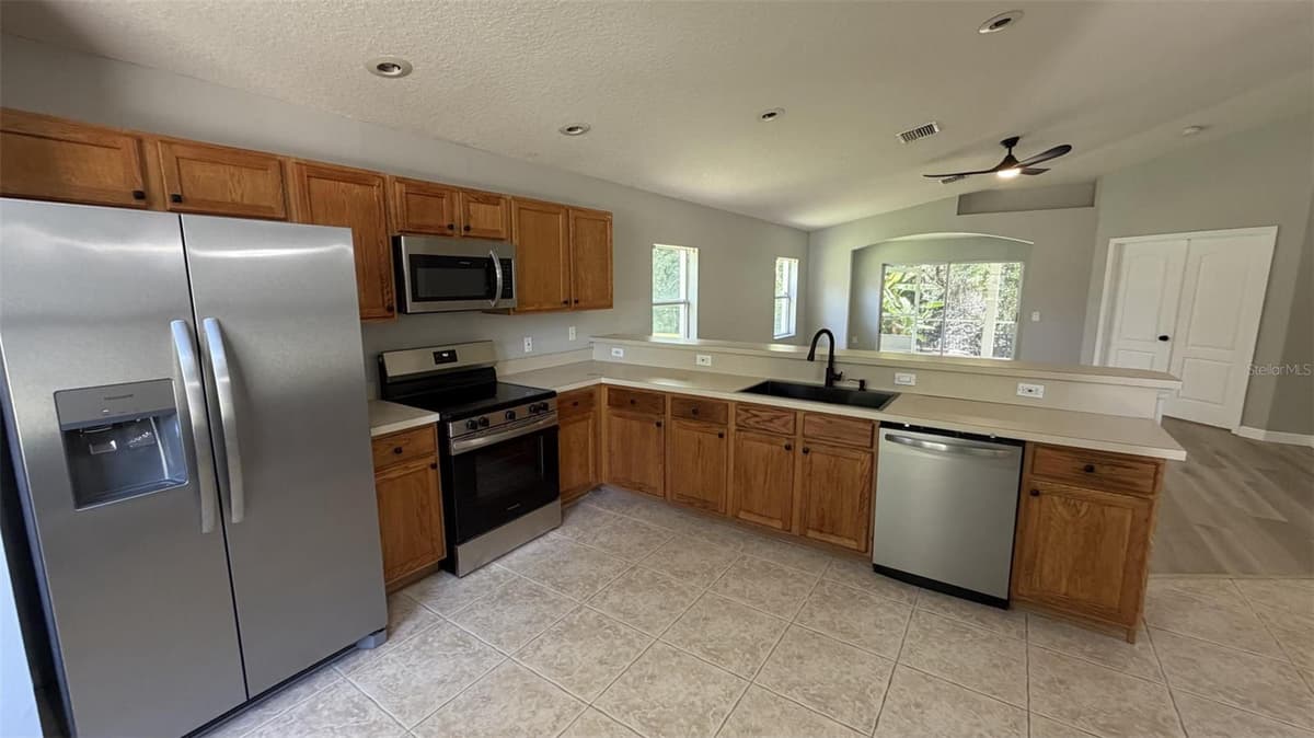 649 MACON DRIVE — photo 18 of 38
