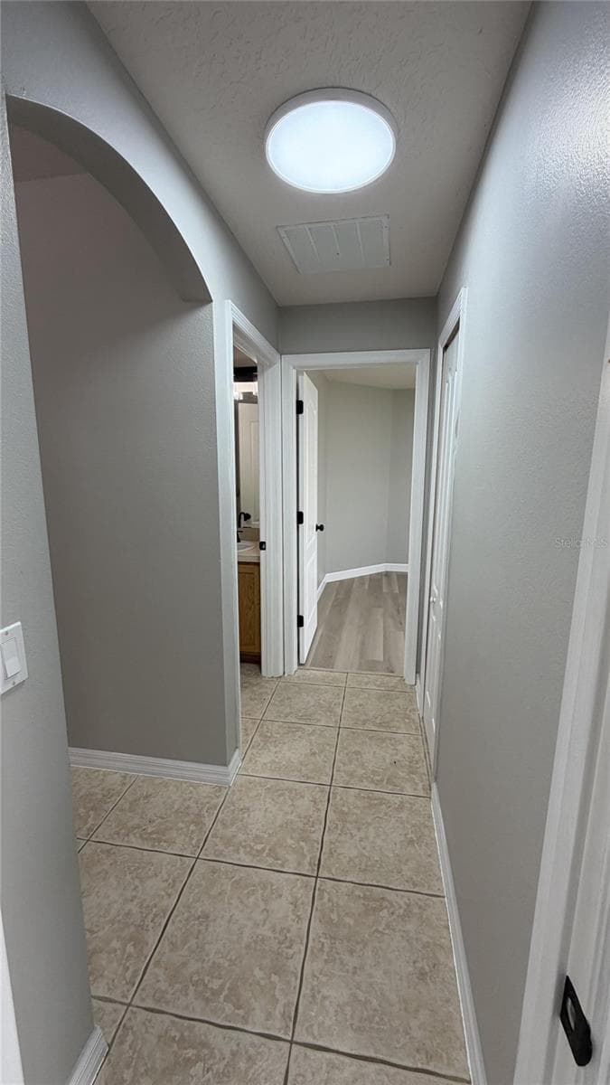 649 MACON DRIVE — photo 8 of 38