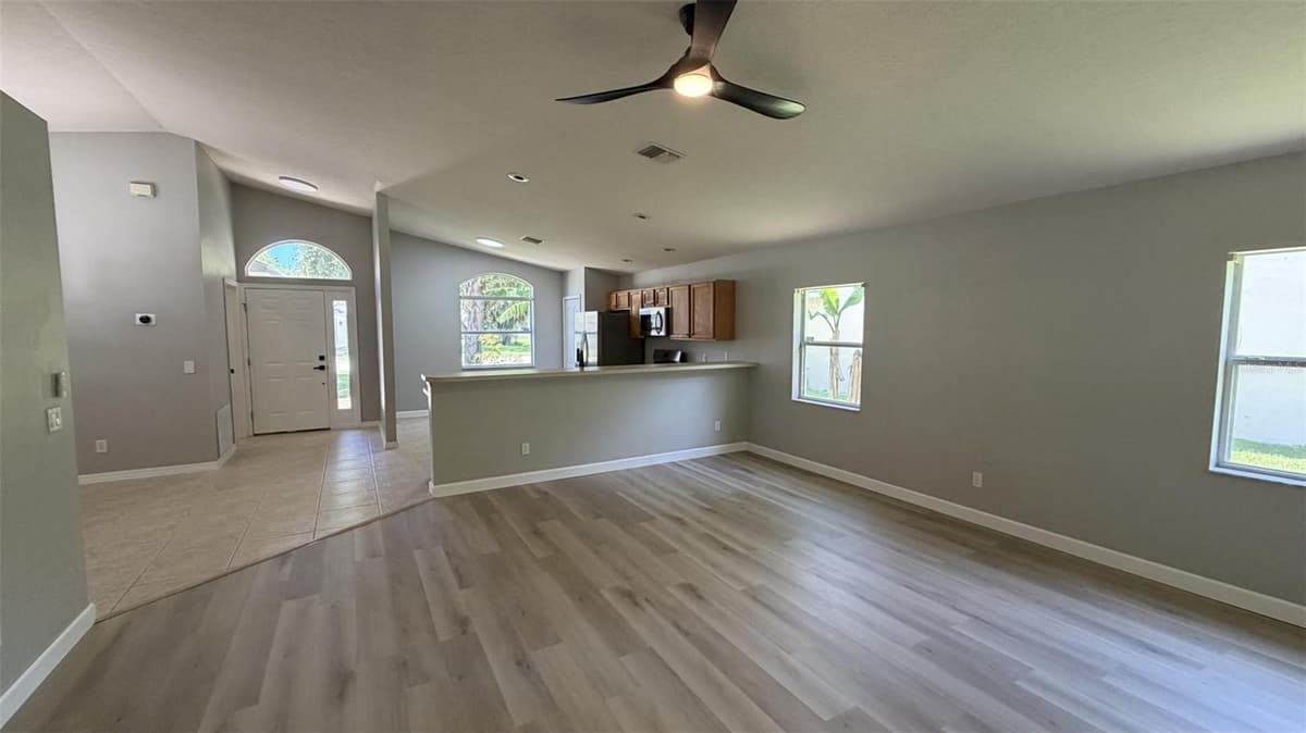 649 MACON DRIVE — photo 28 of 38