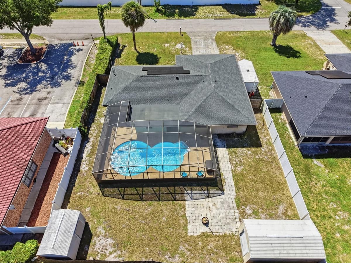 1289 DANDELION DRIVE — photo 39 of 41