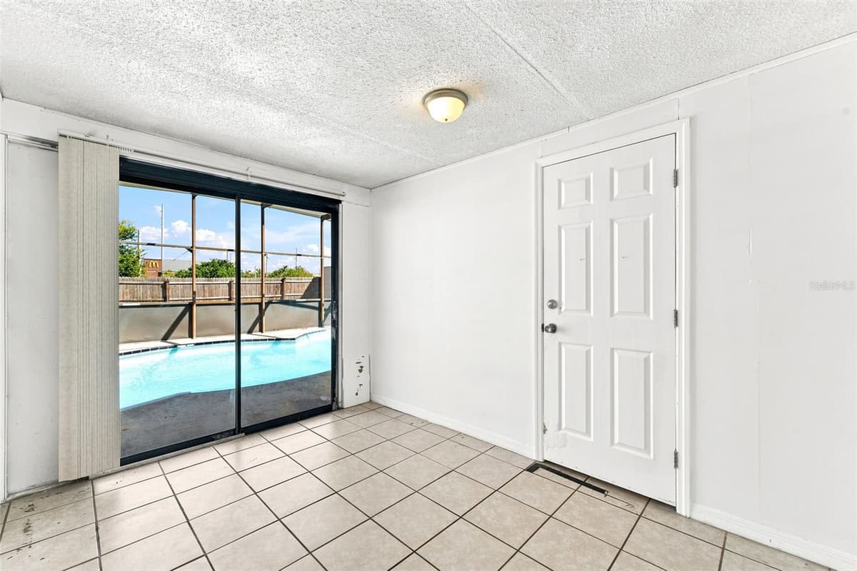 1289 DANDELION DRIVE — photo 24 of 41