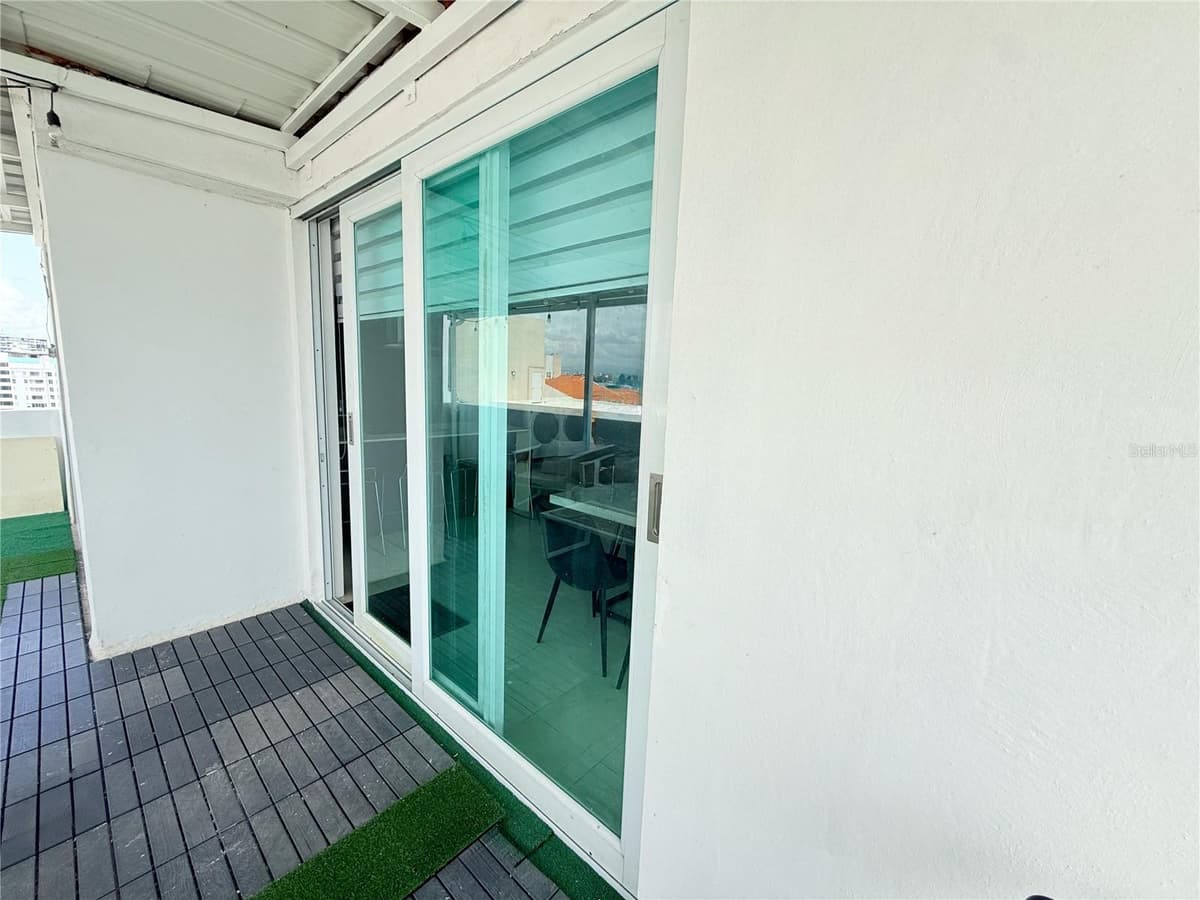 6400 ISLA VERDE AVENUE — photo 5 of 29