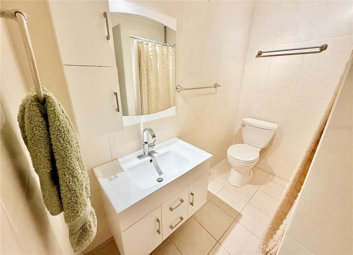 6400 ISLA VERDE AVENUE — photo 17 of 29