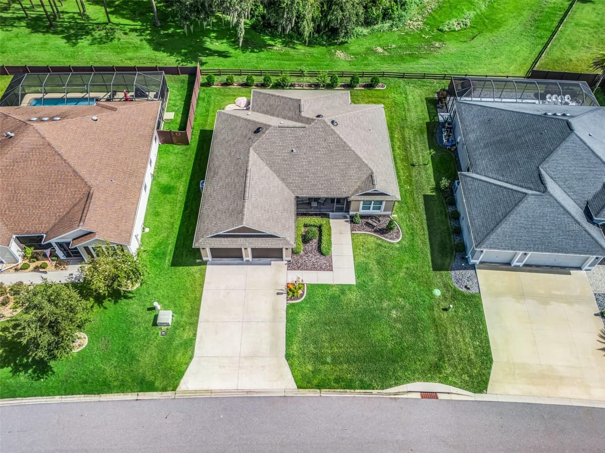 3286 DZURO DRIVE — photo 4 of 49