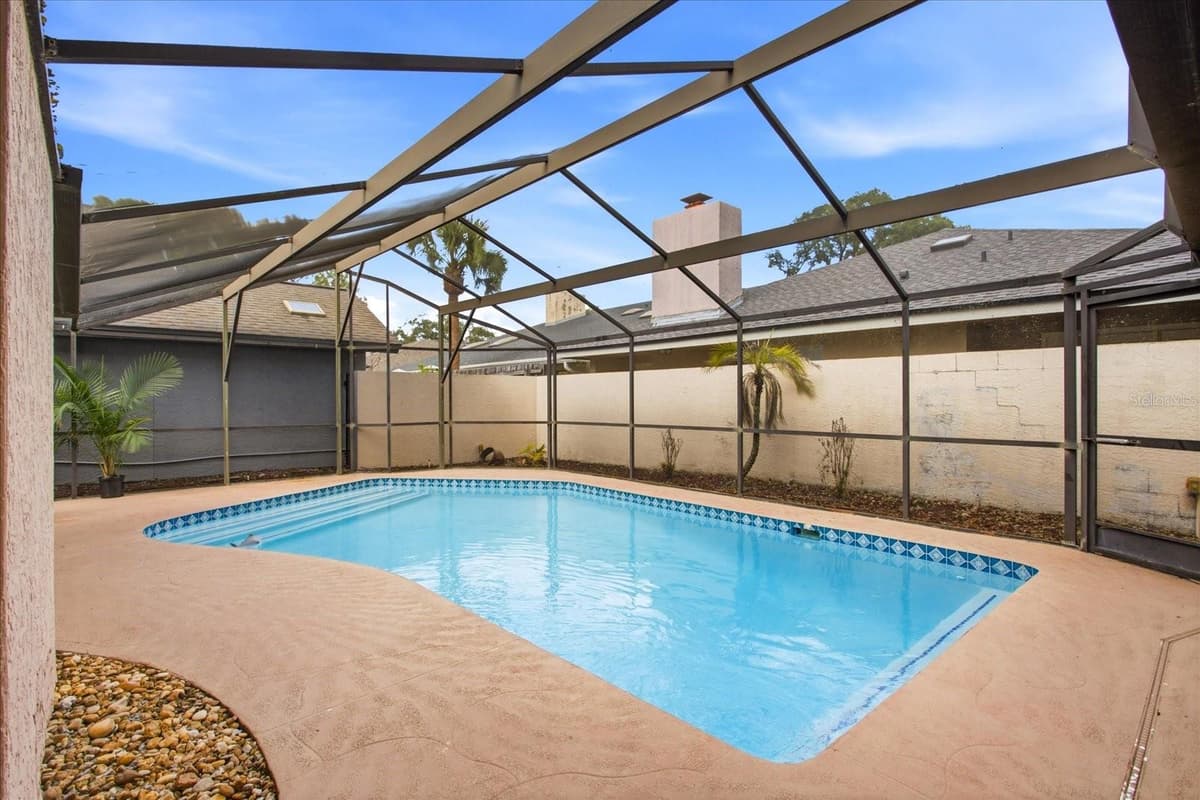 171 SHADOWBAY BOULEVARD — photo 43 of 47