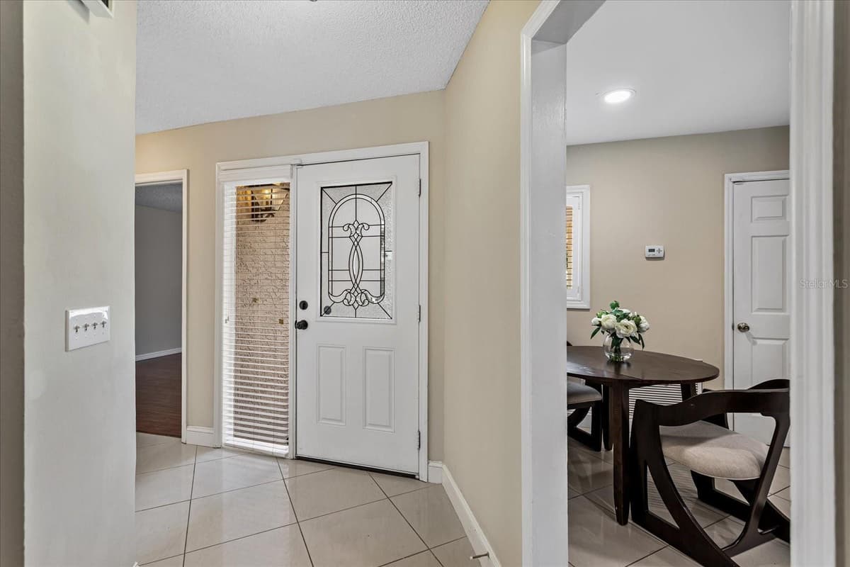171 SHADOWBAY BOULEVARD — photo 9 of 47