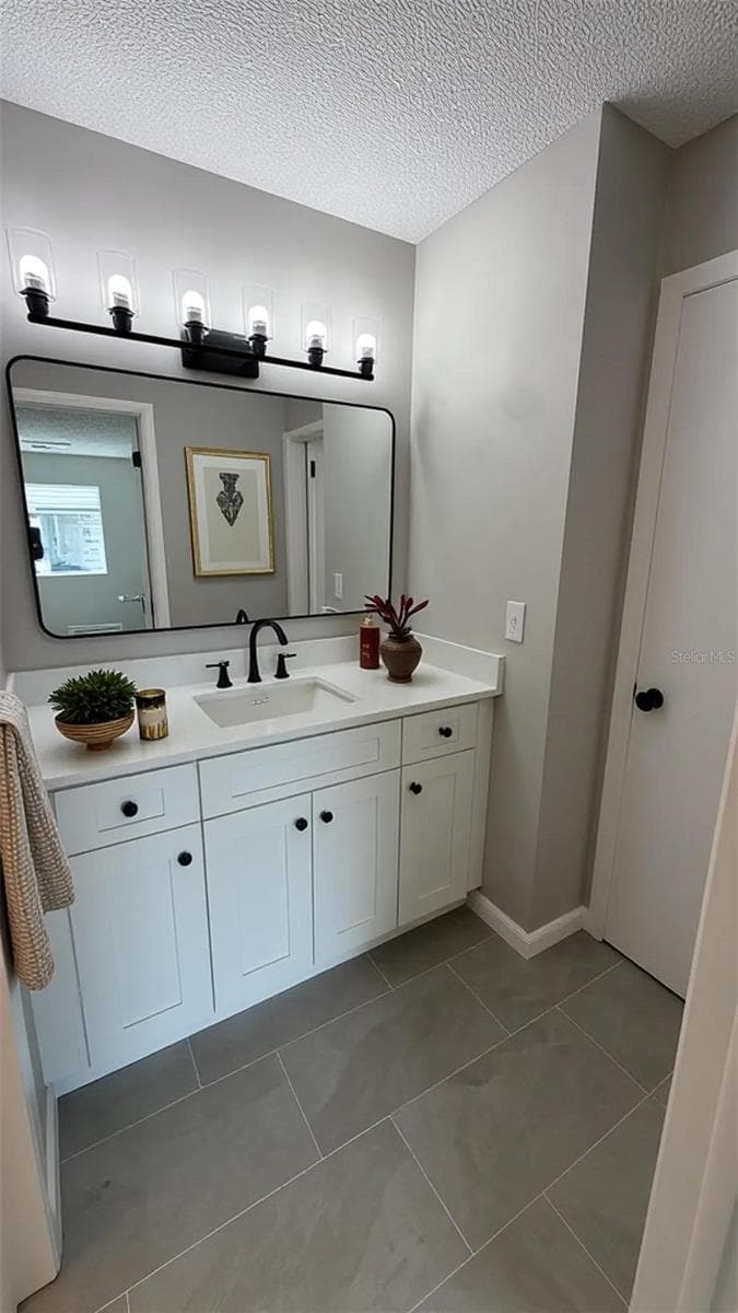 4578 PHEASANT RUN DRIVE — photo 15 of 36