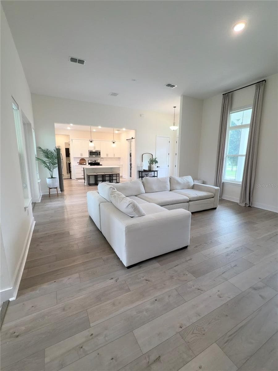 310 WASHINGTON AVENUE — photo 5 of 24