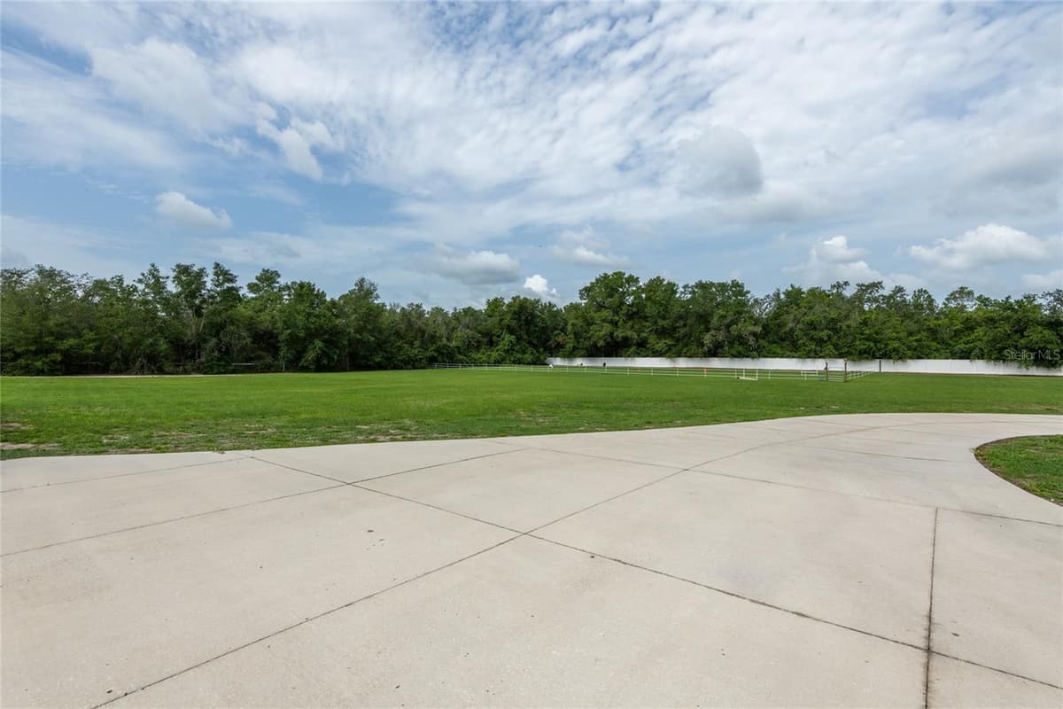 16142 BREAKWATER LANE — photo 18 of 30