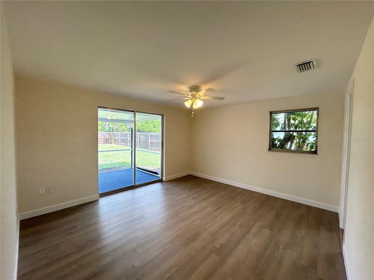 4485 COSTELLO STREET — photo 17 of 45