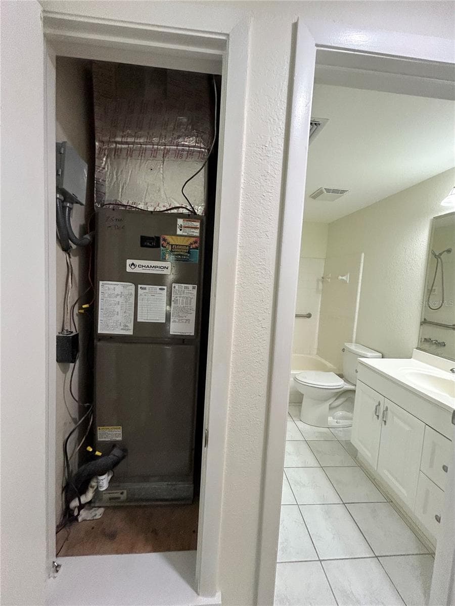 4485 COSTELLO STREET — photo 15 of 45