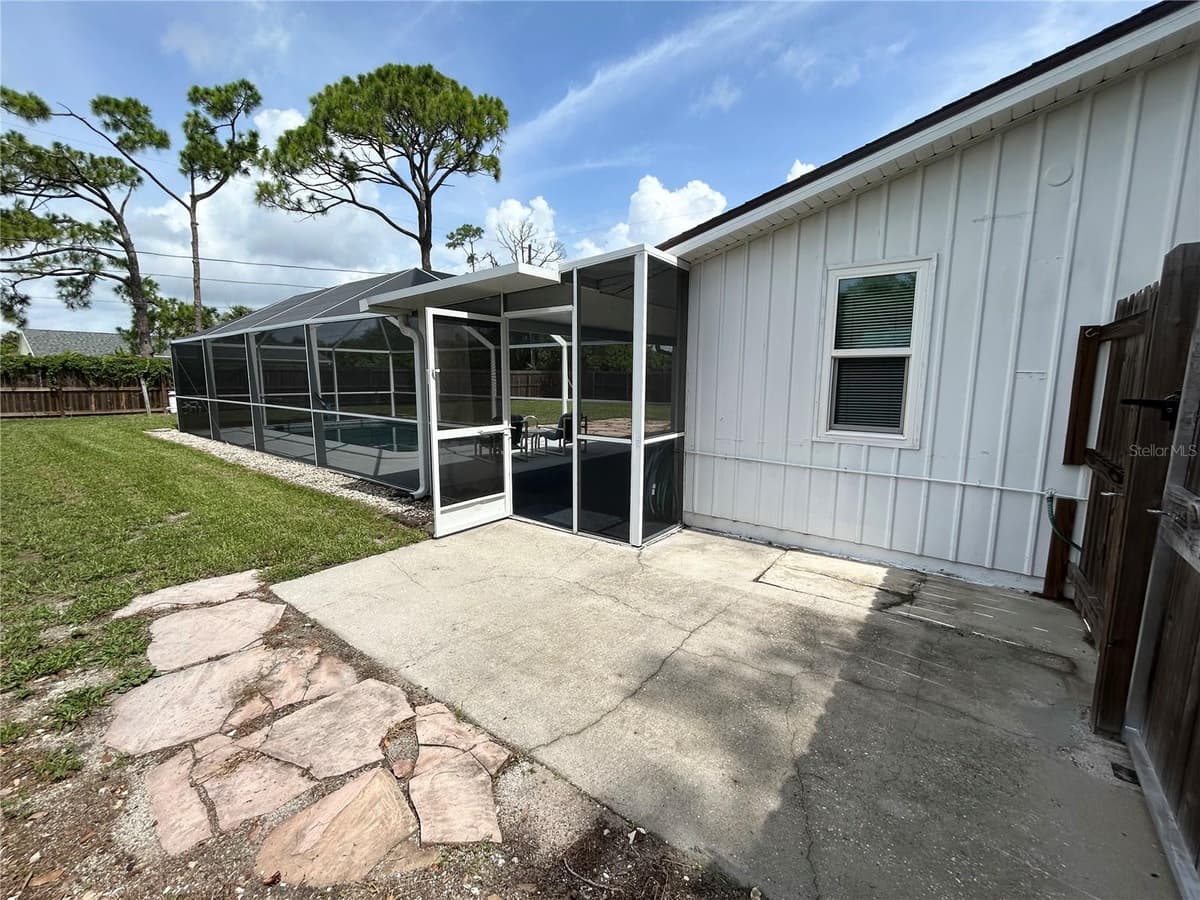 4485 COSTELLO STREET — photo 37 of 45