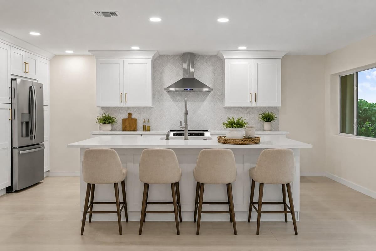 2703 LANCASTER DRIVE — photo 5 of 30