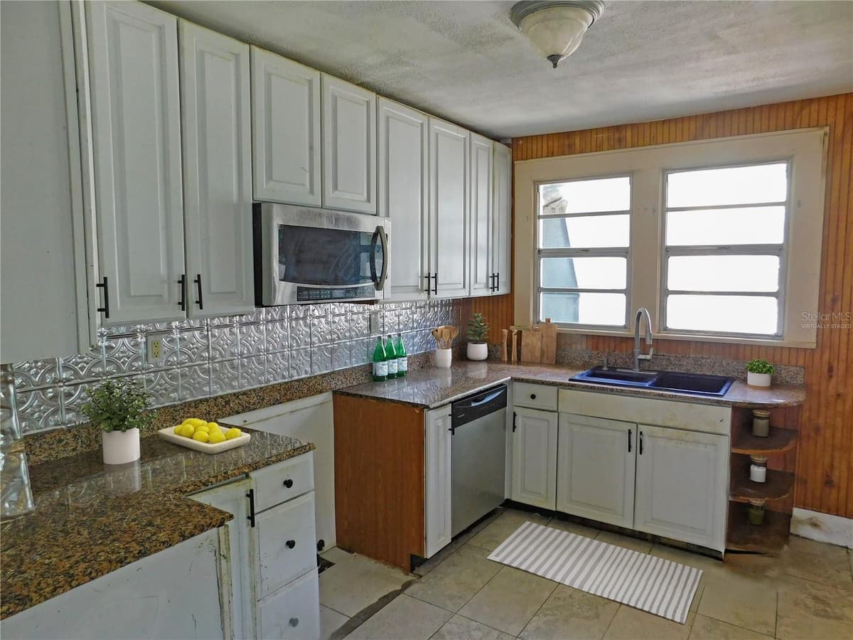 6400 12TH STREET — photo 7 of 36