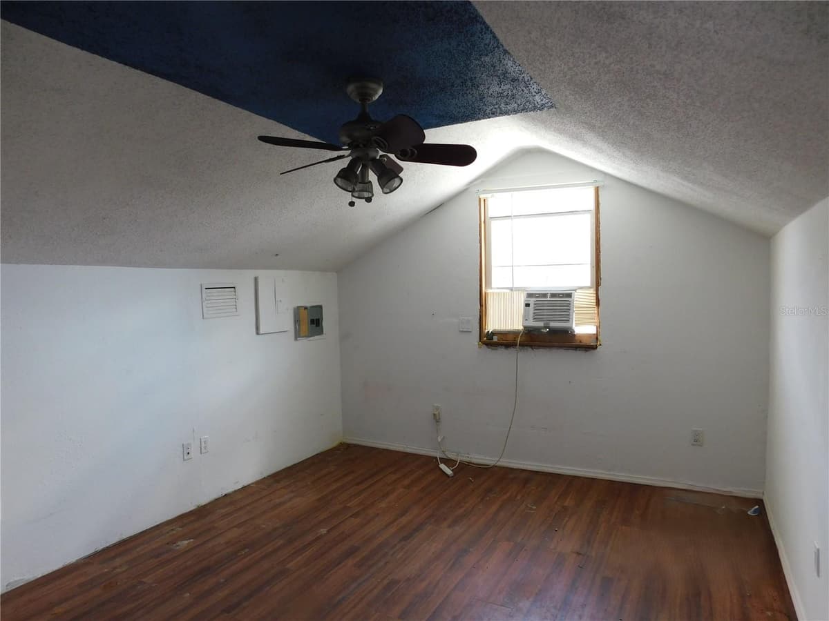 6400 12TH STREET — photo 17 of 36