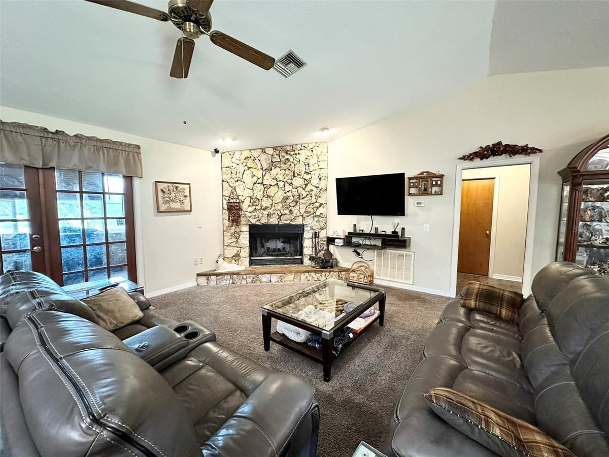 10844 POINCIANA DRIVE — photo 6 of 27
