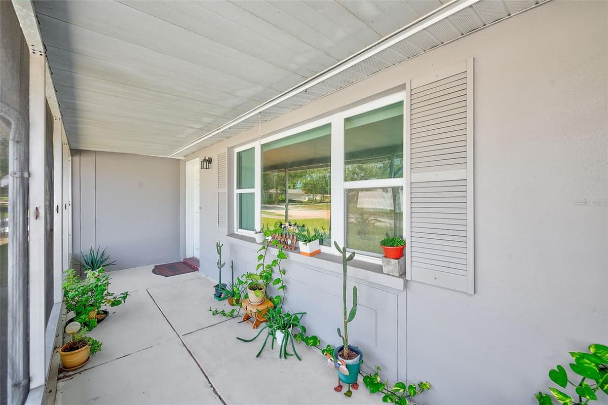 5126 ROSEWOOD DRIVE — photo 3 of 25