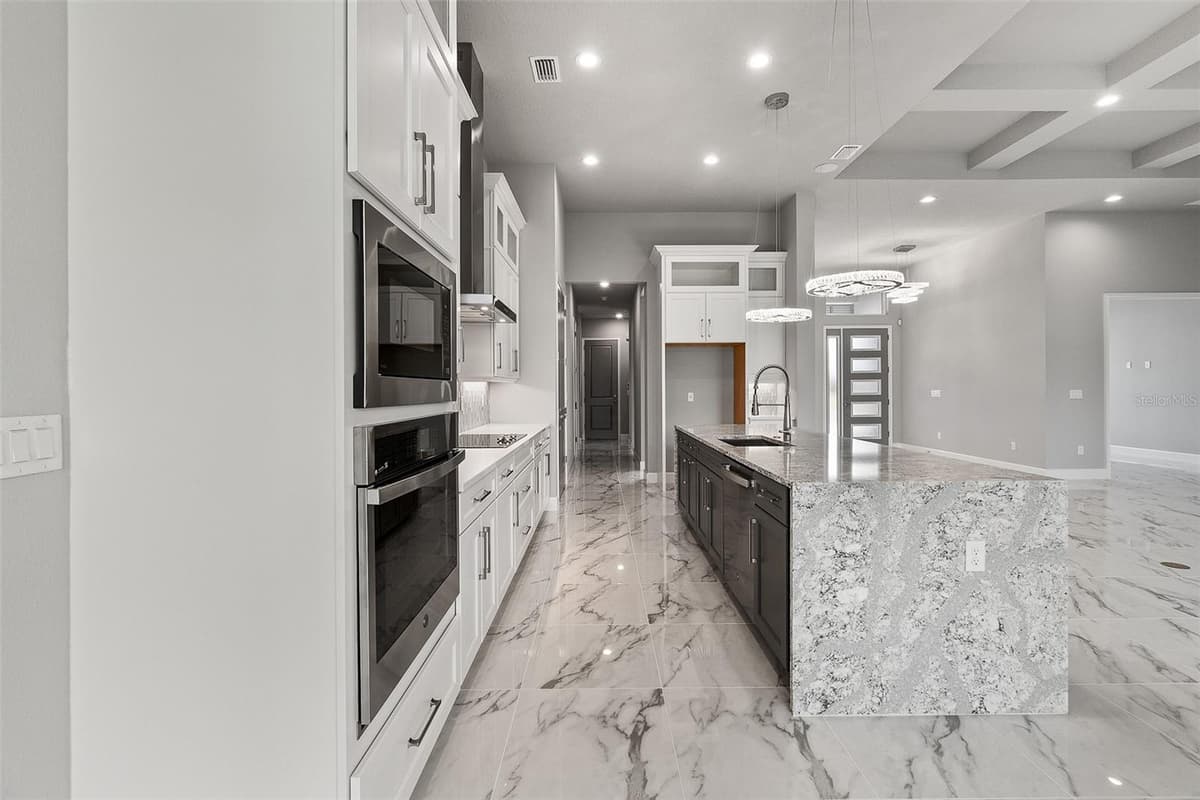 29 CORONADO ROAD — photo 13 of 62