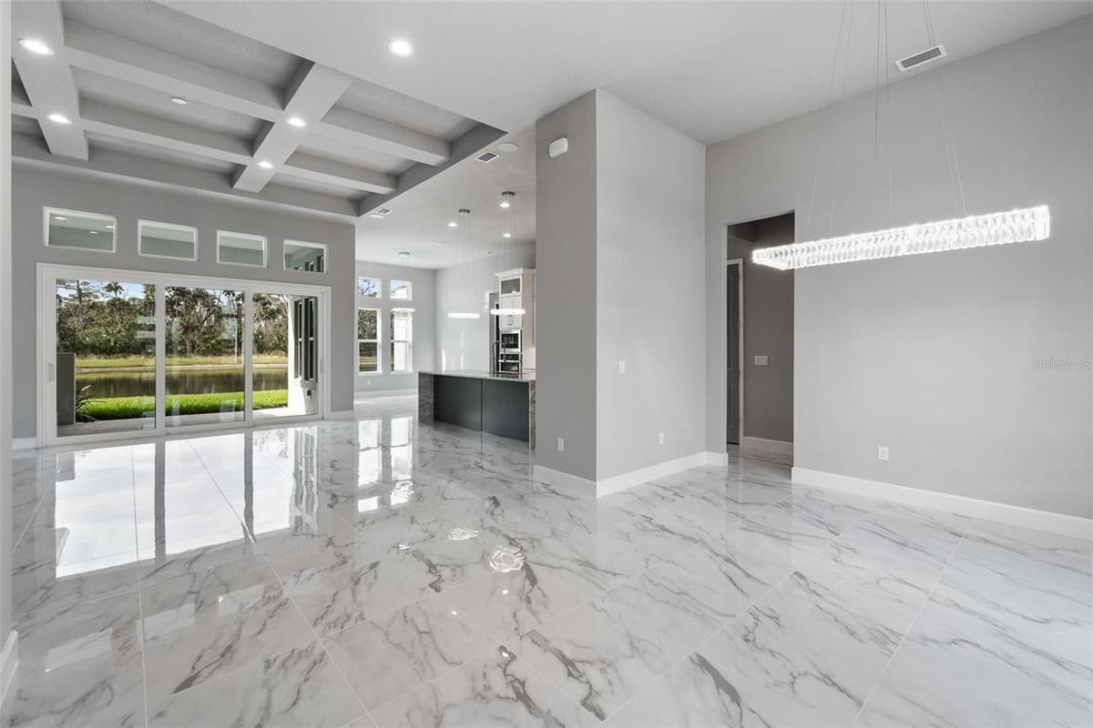 29 CORONADO ROAD — photo 7 of 62
