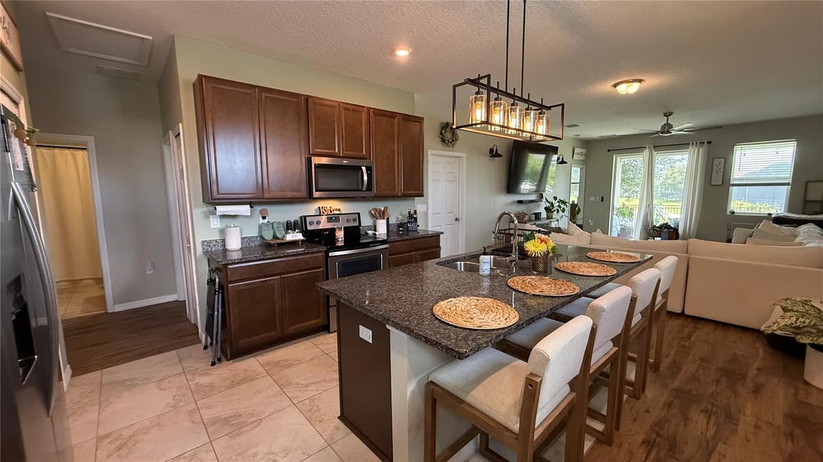 722 LADYFISH LN — photo 3 of 65