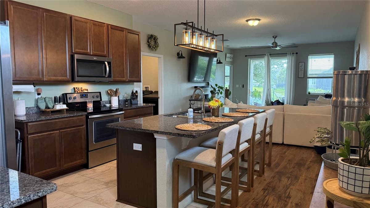 722 LADYFISH LN — photo 5 of 65