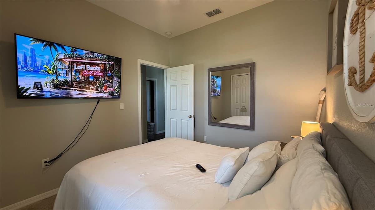 722 LADYFISH LN — photo 32 of 65
