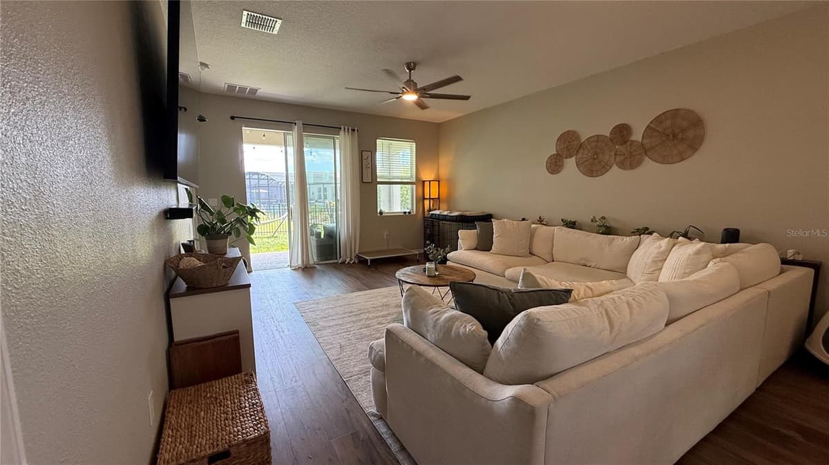 722 LADYFISH LN — photo 10 of 65