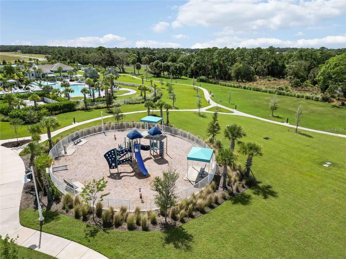 10113 CANAVERAL CIRCLE — photo 37 of 42