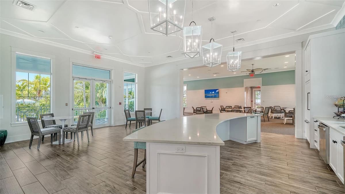 10113 CANAVERAL CIRCLE — photo 39 of 42