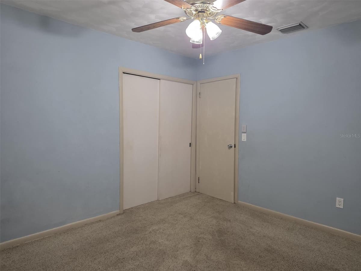 2077 DRUID ROAD — photo 36 of 47