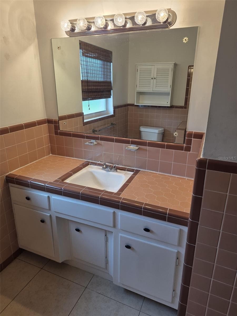 2077 DRUID ROAD — photo 21 of 47