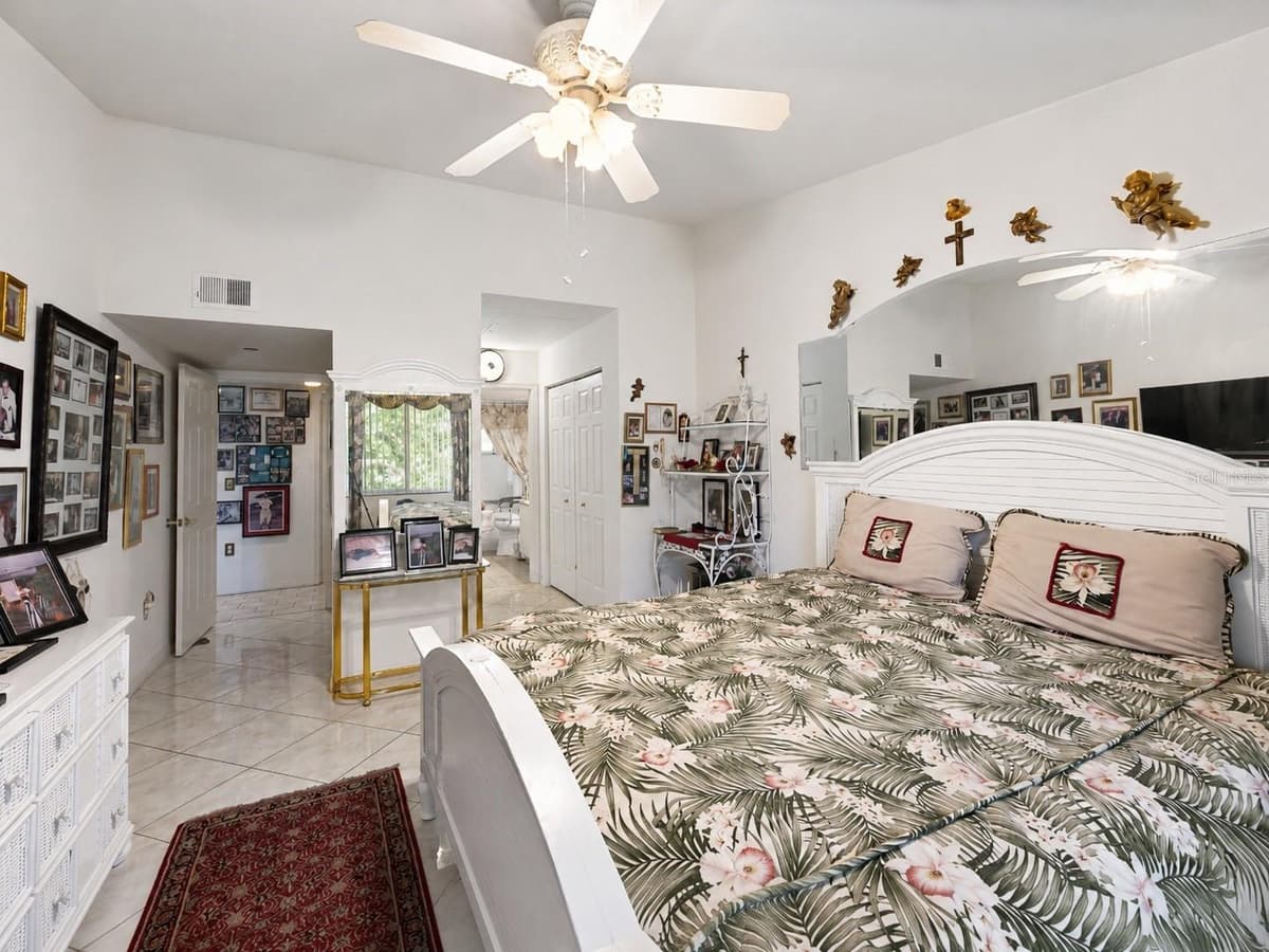8294 KEY ROYAL CIRCLE — photo 17 of 41