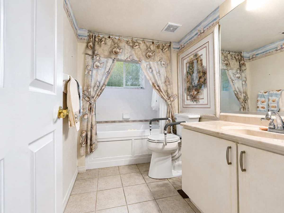 8294 KEY ROYAL CIRCLE — photo 19 of 41