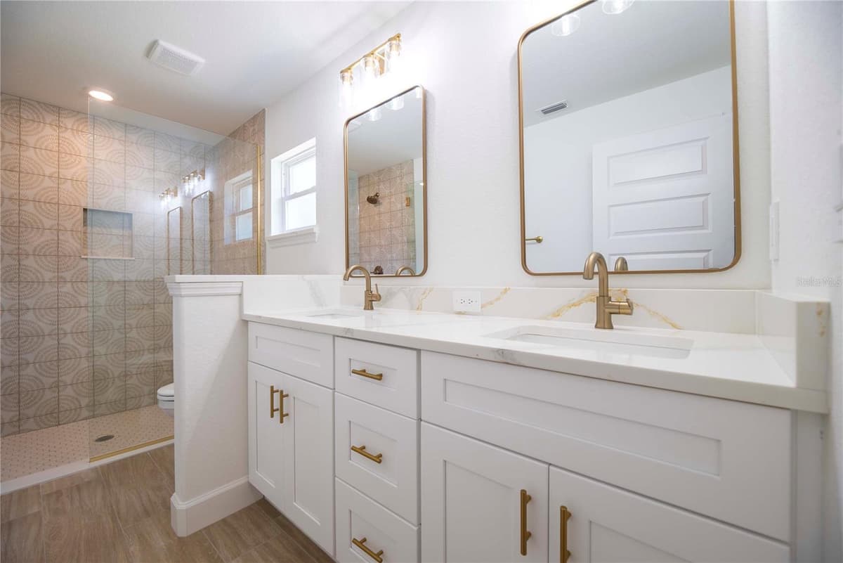 4570 WINDEE AVENUE — photo 46 of 50