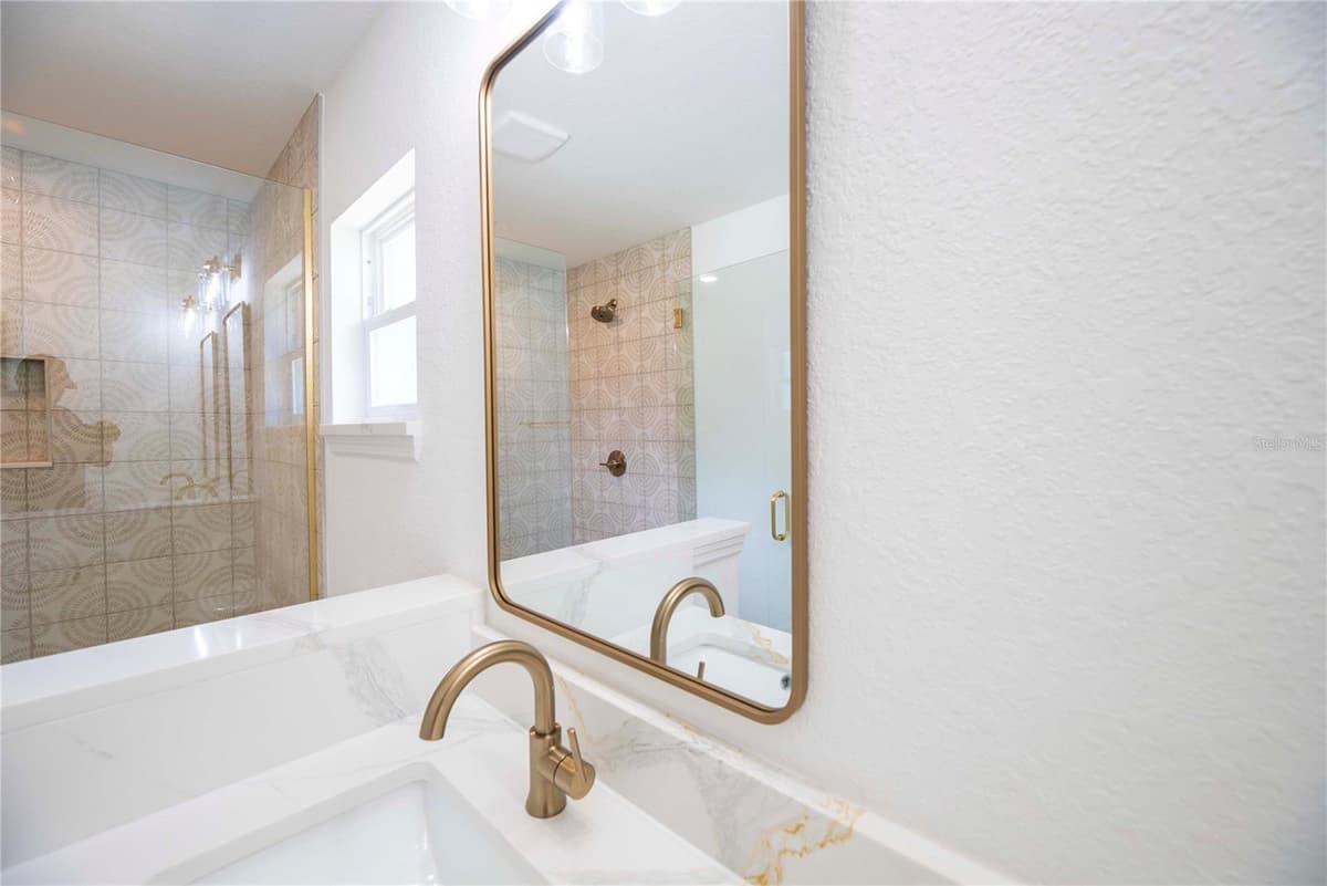 4570 WINDEE AVENUE — photo 50 of 50