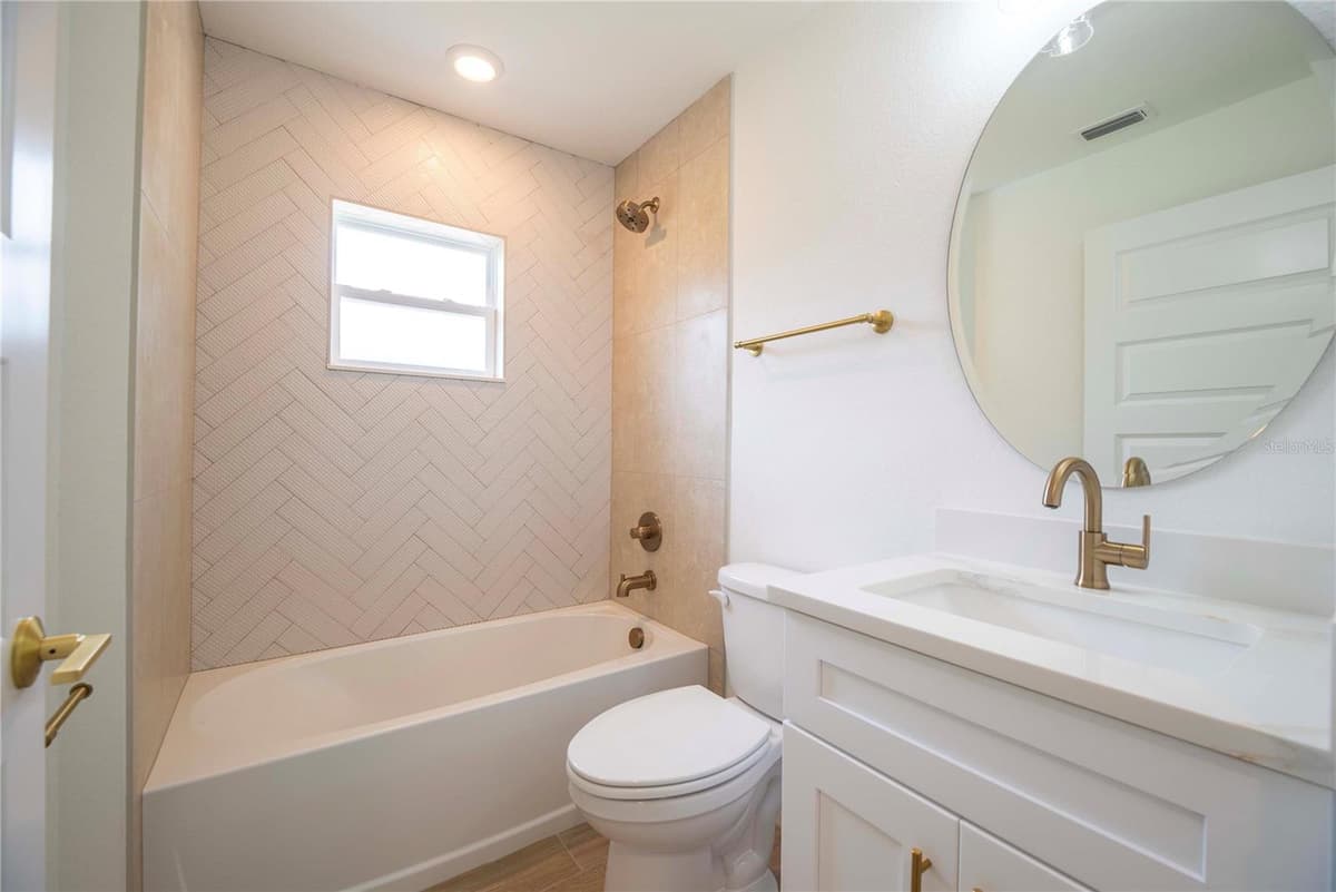 4570 WINDEE AVENUE — photo 42 of 50