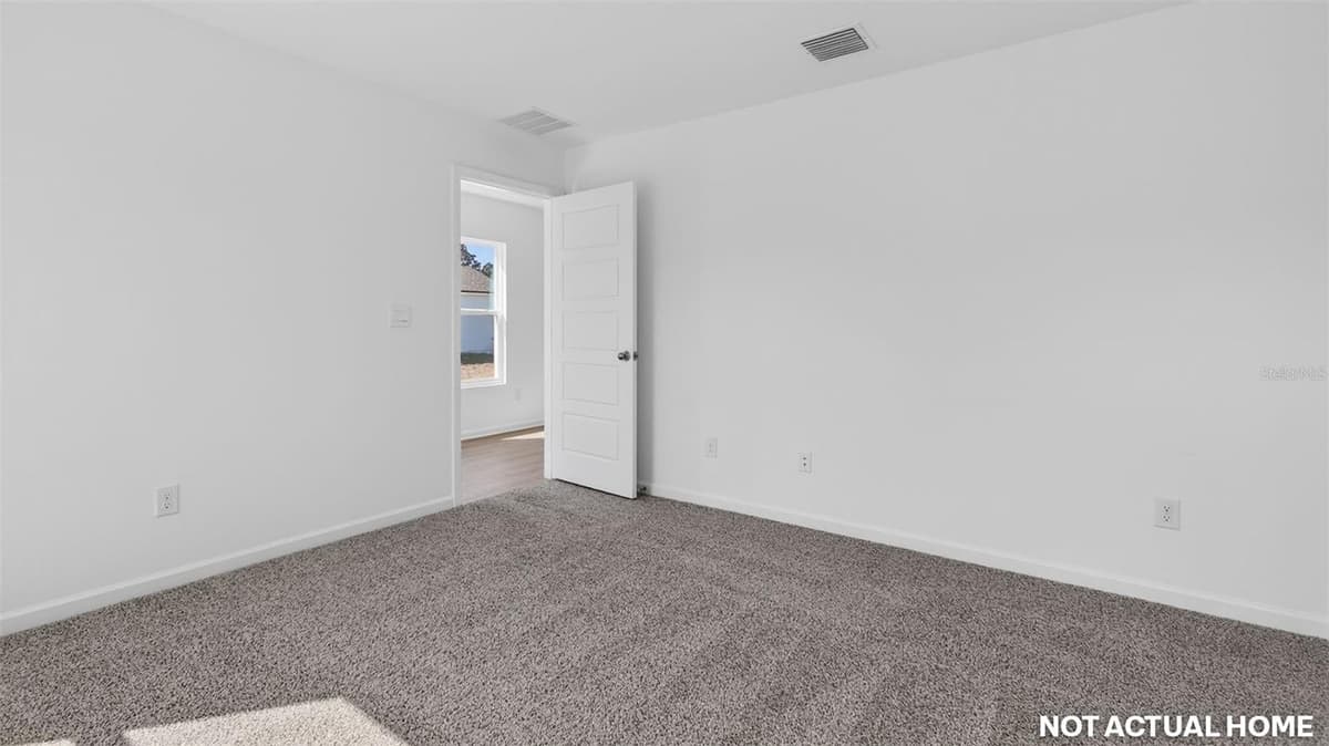 21 FLAGSTICK LANE — photo 15 of 58