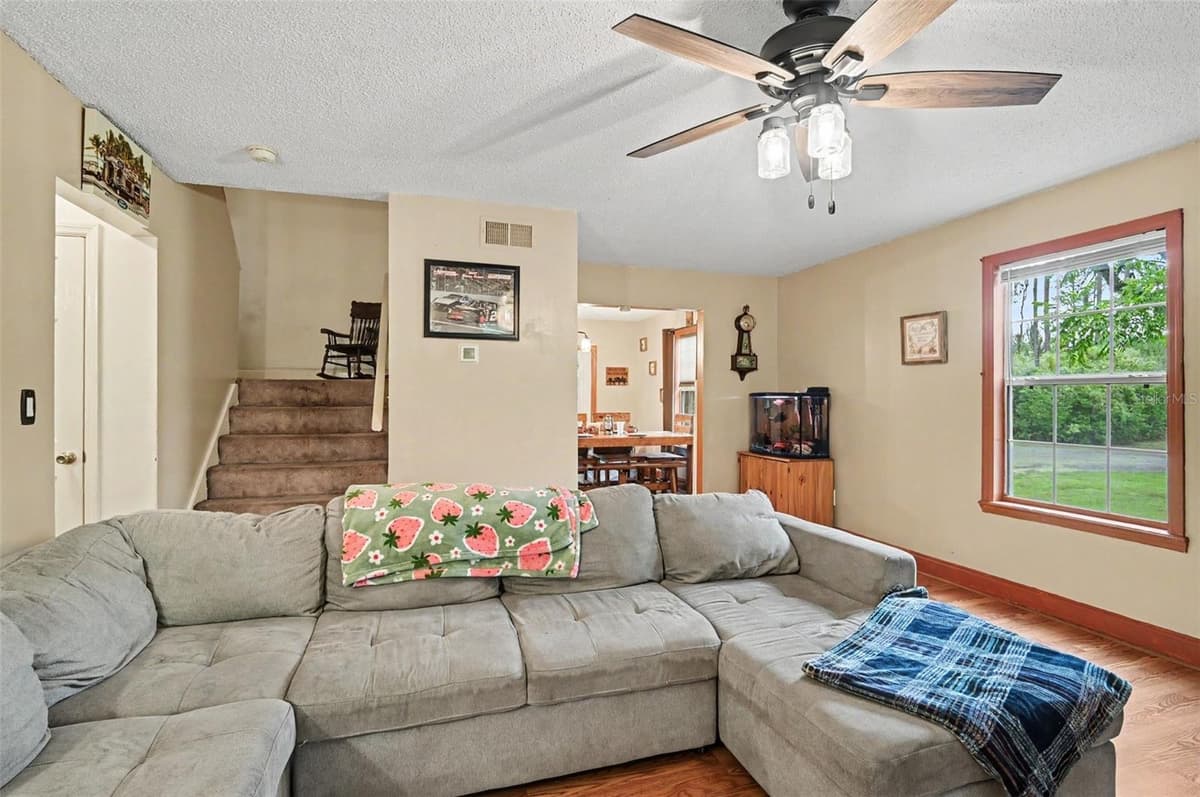 490 PINE WOODS ROAD — photo 5 of 30