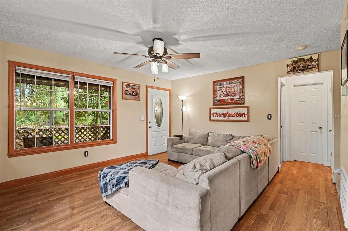 490 PINE WOODS ROAD — photo 4 of 30