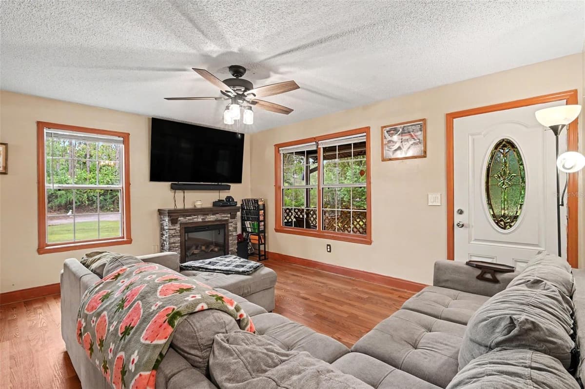 490 PINE WOODS ROAD — photo 3 of 30