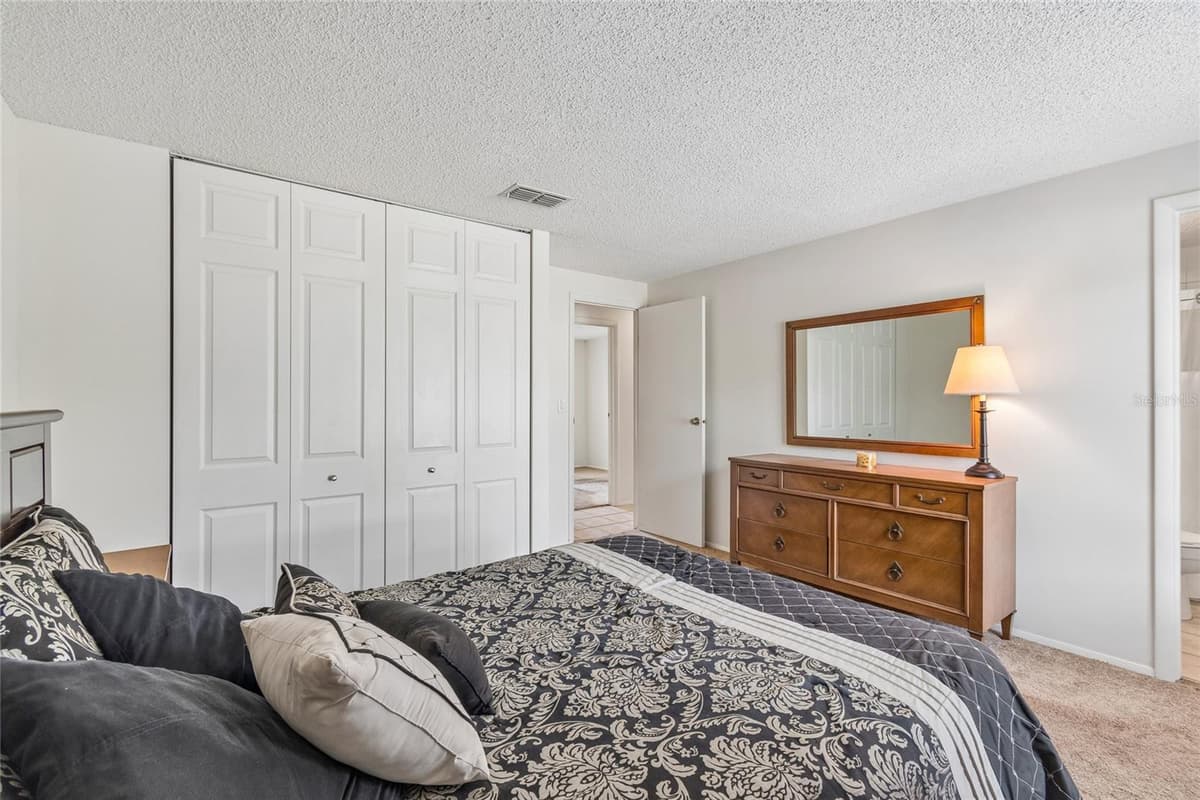 10305 TURKEY OAK DRIVE — photo 7 of 27