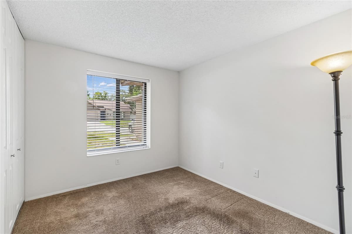 10305 TURKEY OAK DRIVE — photo 14 of 27