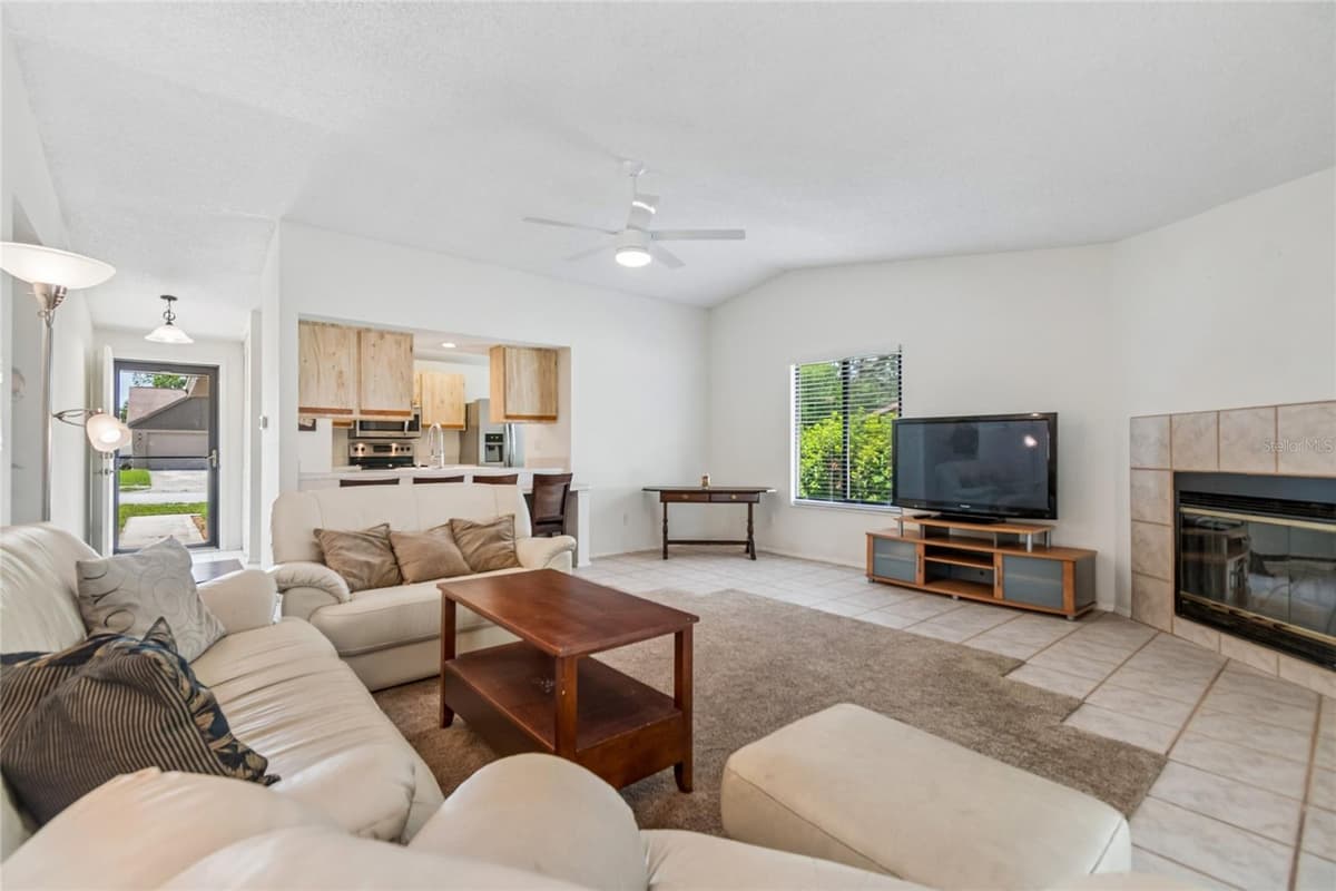10305 TURKEY OAK DRIVE — photo 4 of 27